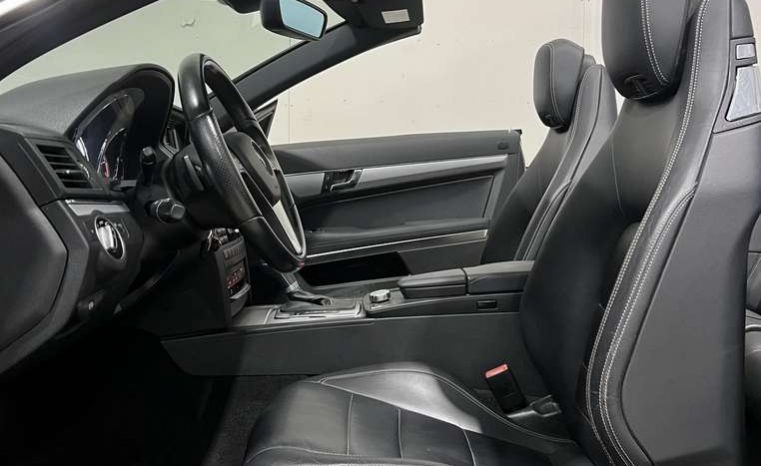 Mercedes-Benz E220 Cabrio Automatas full