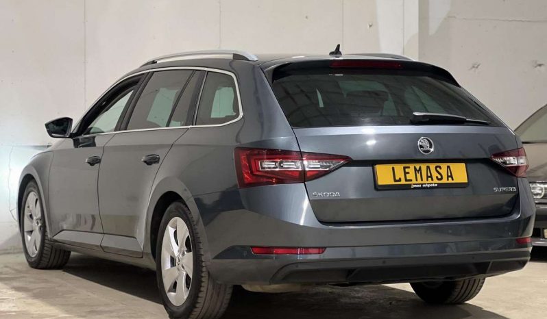 Skoda Superb 2.0 TDI Automatas full