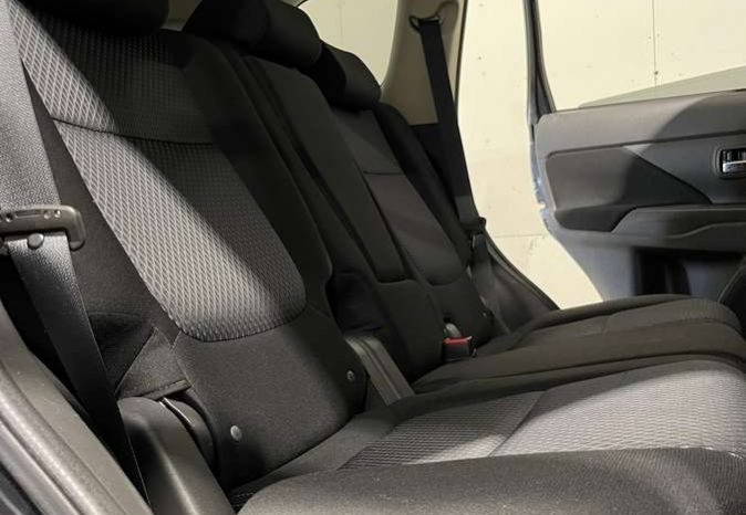 Mitsubishi Outlander full
