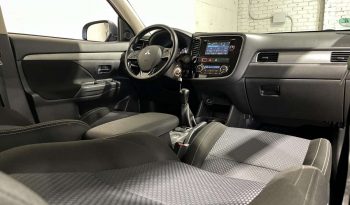 Mitsubishi Outlander full