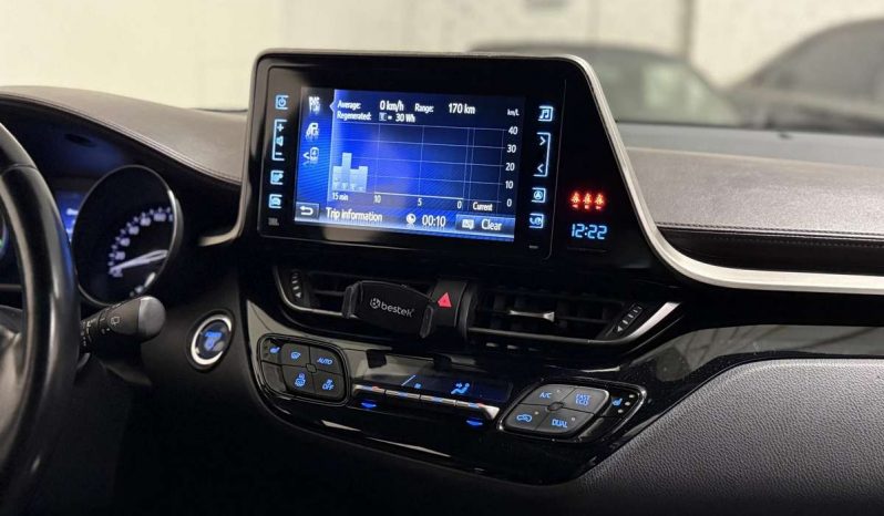 Toyota C-HR 1.8 Hybrid Automatas full