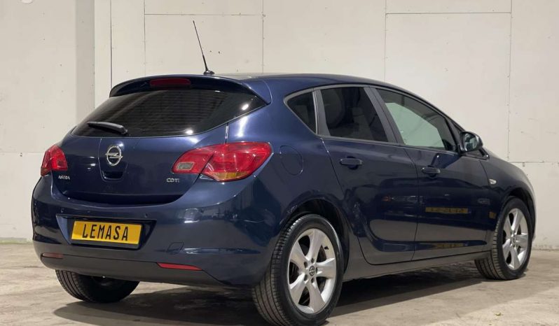 Opel Astra 1.7 CDTi full