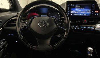 Toyota C-HR 1.8 Hybrid Automatas full