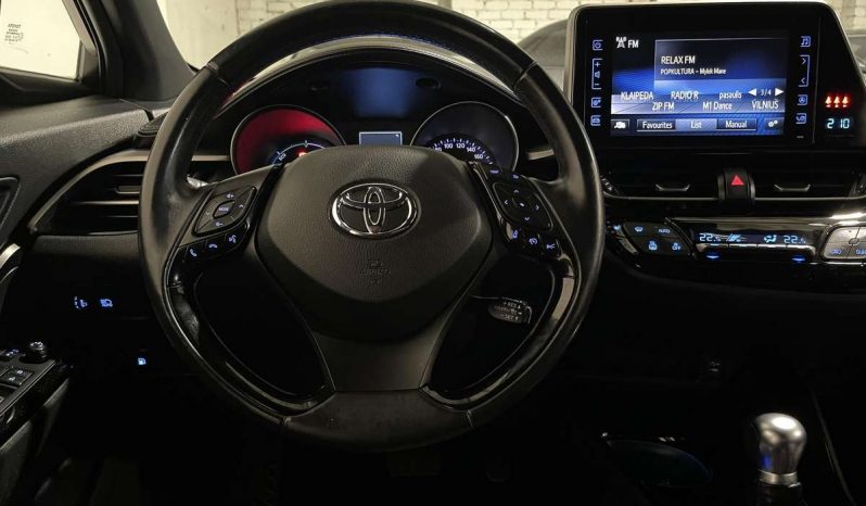 Toyota C-HR 1.8 Hybrid Automatas full
