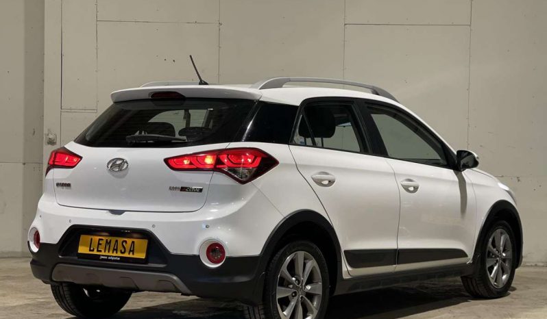 Hyundai i20 Active Automatas full
