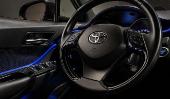 Toyota C-HR 1.8 Hybrid full