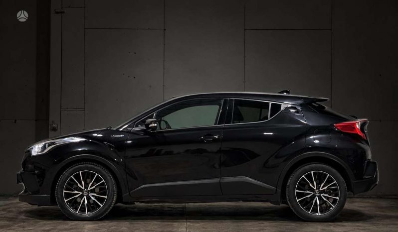 Toyota C-HR 1.8 Hybrid Automatas full