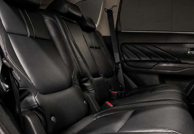Mitsubishi Outlander 2.0 PHEV Instyle+ 4WD Automatas full