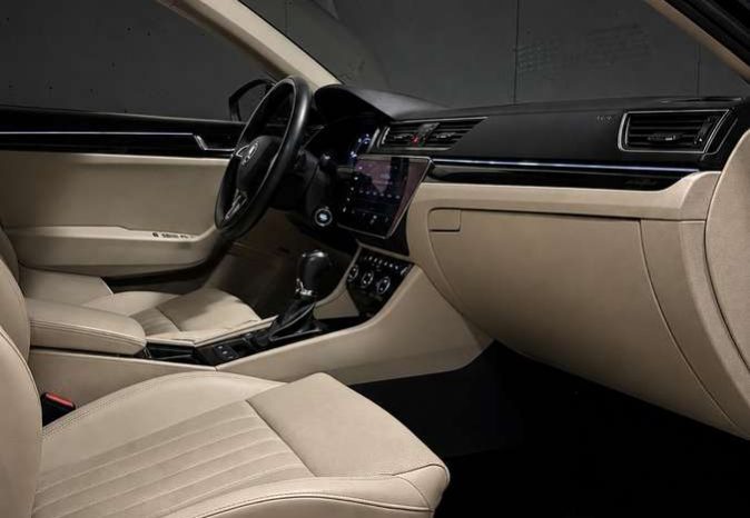 Skoda Superb 2.0 TDI Laurin & Klement Automatas full