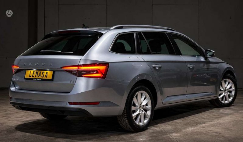 Skoda Superb 1.4 TSI iV Automatas full