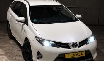 Toyota Auris 1.8 Hybrid Automatas full