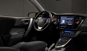 Toyota Auris 1.8 Hybrid Automatas full