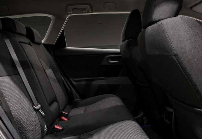 Toyota Auris 1.8 Hybrid Automatas full
