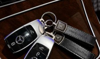Mercedes-Benz E300 de Automatas full