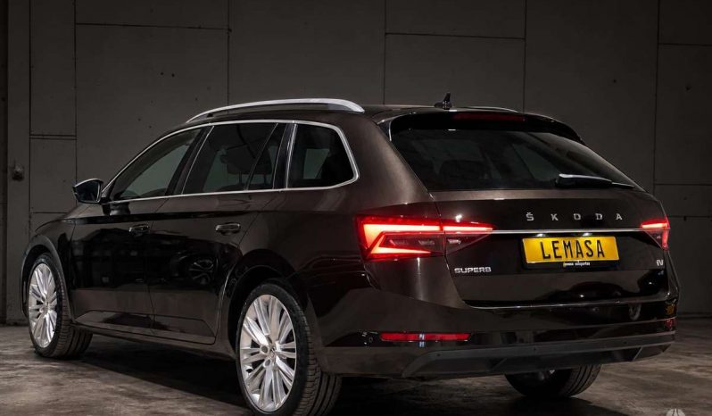 Skoda Superb 1.4 TSI iV Automatas full