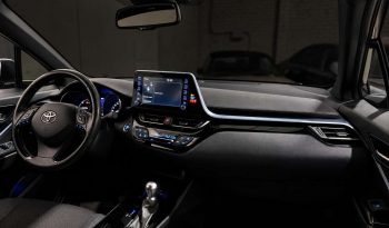 Toyota C-HR 2.0 Hybrid Automatas full