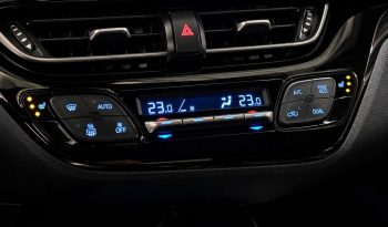 Toyota C-HR 1.8 Hybrid Automatas full